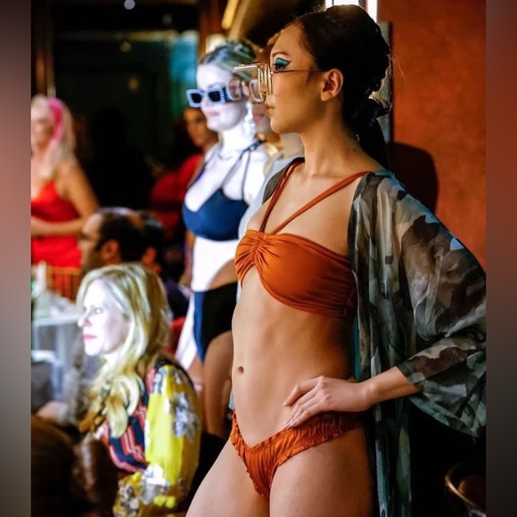 Mieuxswim.com, a small & exclusive
luxury brand, a new aesthetic to swimwear. - Picture 2 of 16